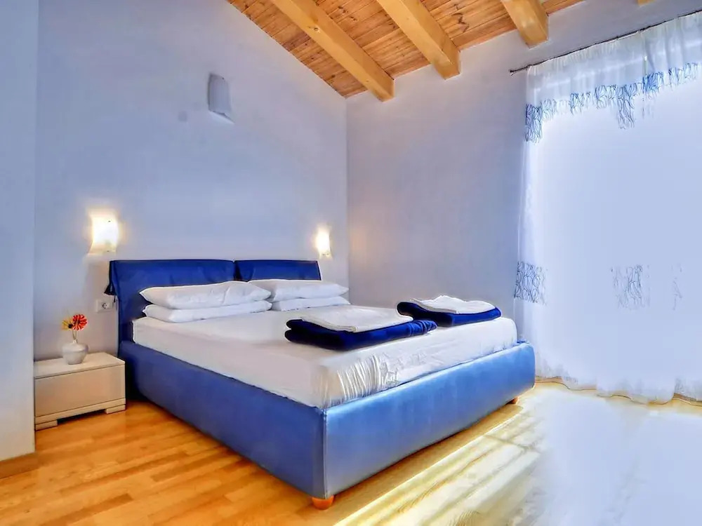 Villa in Banjole Near Crystal Clear Sea