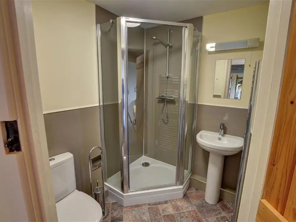Spacious Holiday Home in Llandinam near River