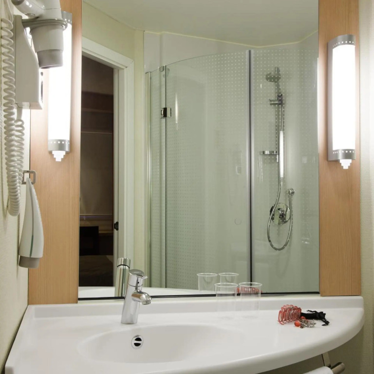 Ibis Oviedo