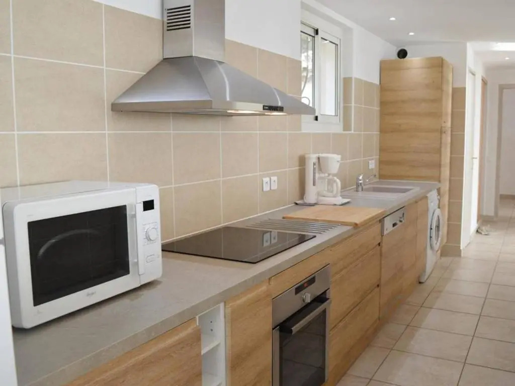 Appartement Le Lavandou, 4 pièces, 6 personnes - FR-1-251-204