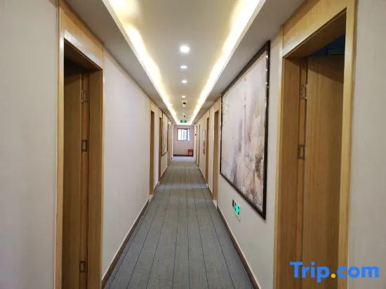 100 Inn Liangpin Hotel (Shanghai Chedun Film City)