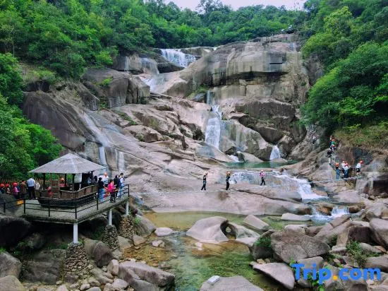 Guangzhou Jinxiu Xiangjiang Hot Spring City
