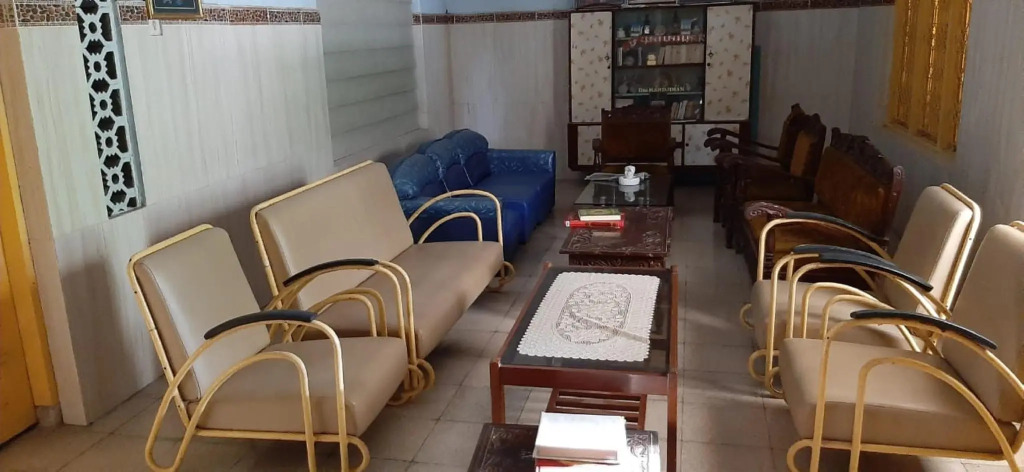 Ndalem Pakdhe Homestay