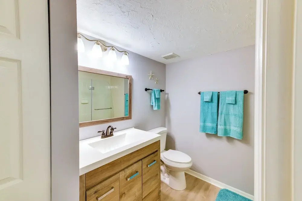 Walk to Beach: Home w/ Porch on Anna Maria Island!