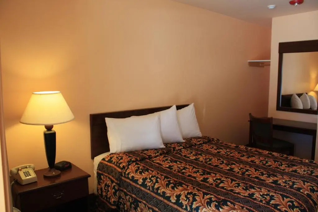 Gold Trail Motor Lodge