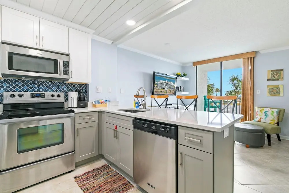 Gulf Shores Surf & Racquet Club 212A