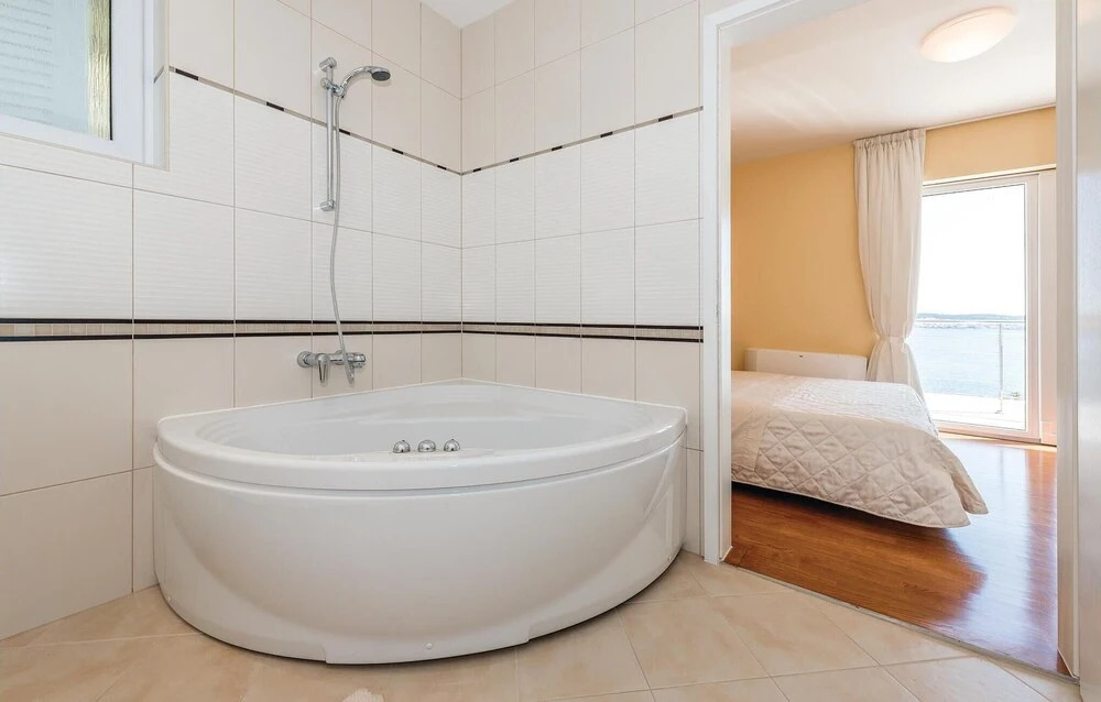 Five-Bedroom Holiday Home In Rogoznica