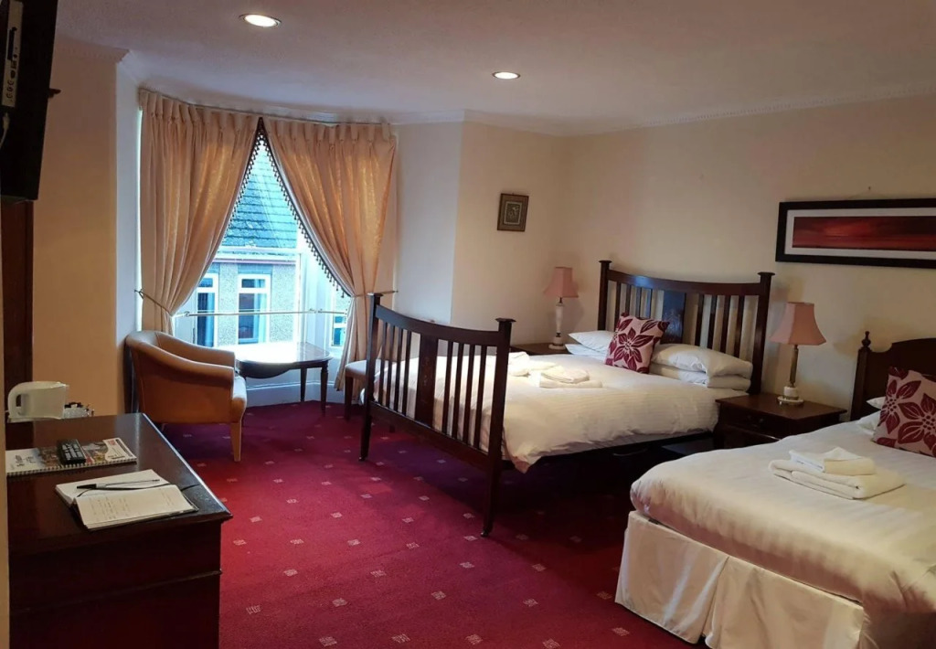 The Cedar Inn
