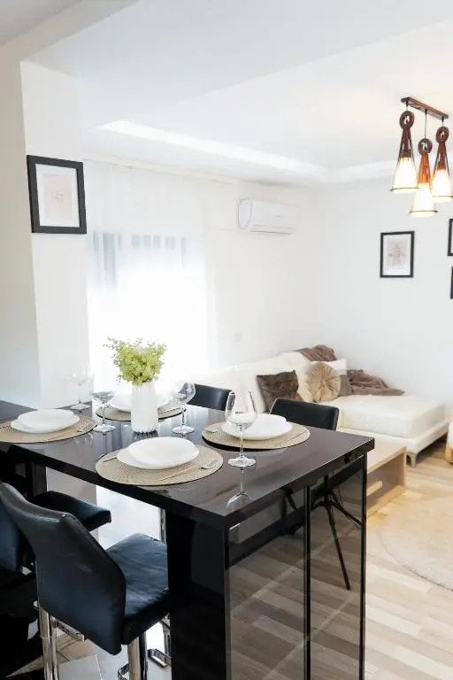 Luxury Apartment with Private Parking