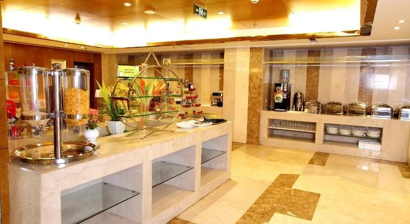 Longwei Hotel