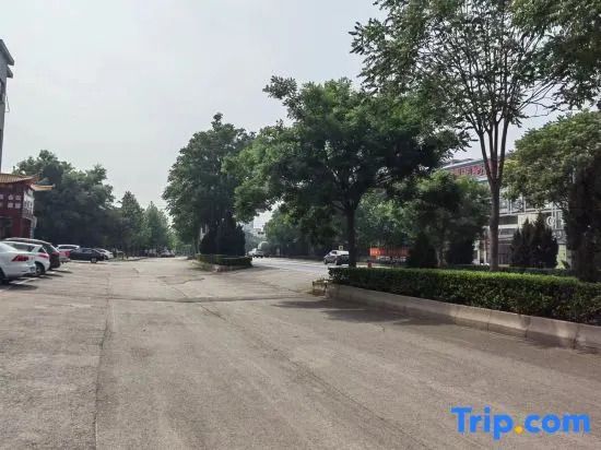 Xijin Hotel (Shijiazhuang Luquan Zoo)