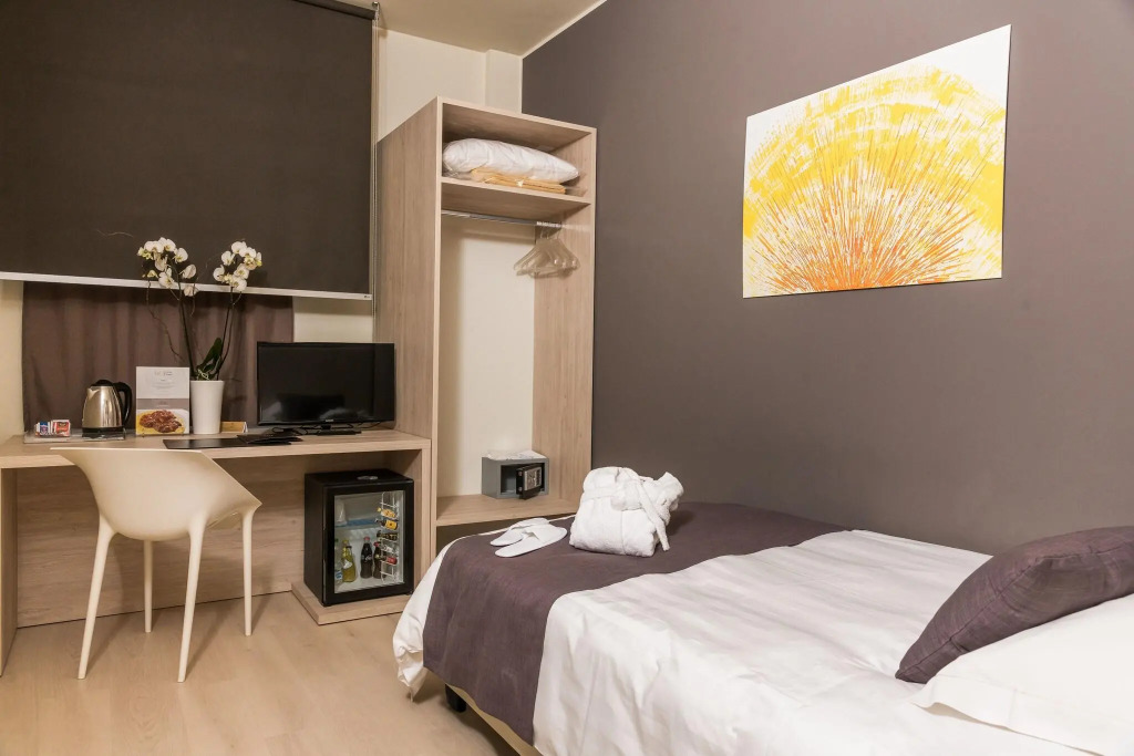 Helios Hotel