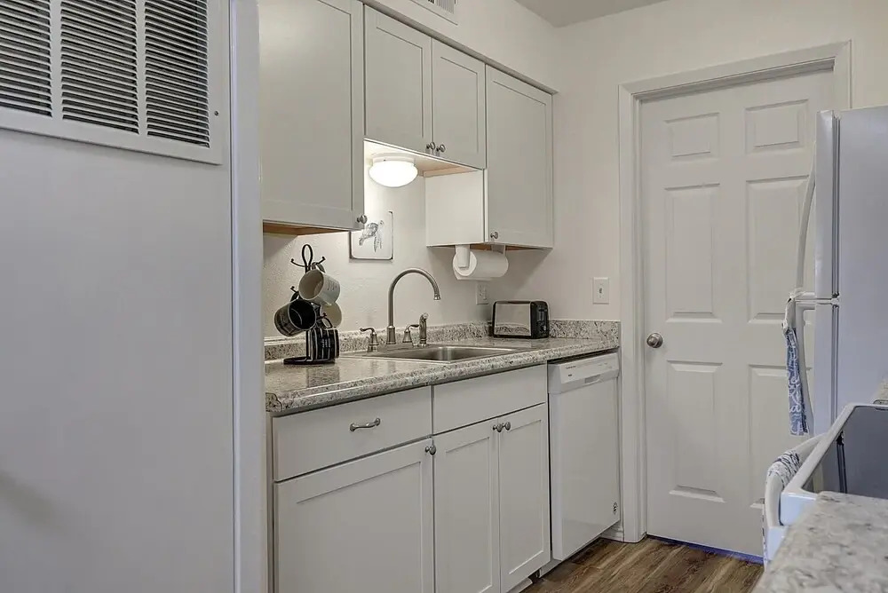 Sweet Escape 1 Bedroom Condo by Redawning