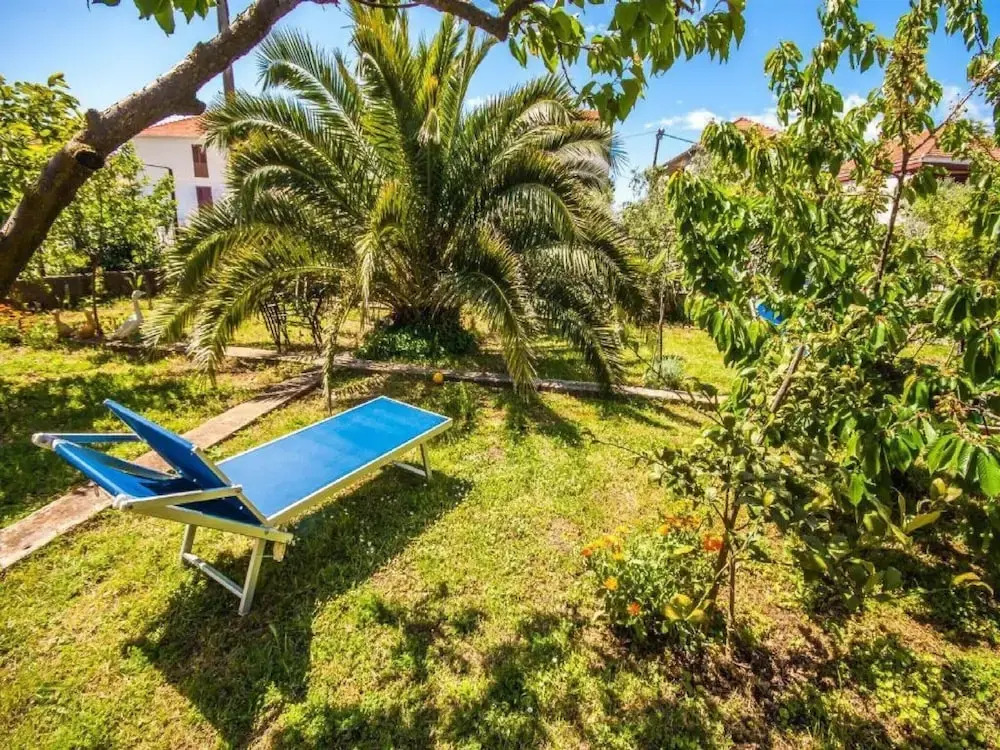 Apartments Amalia - Two Bedroom Apartment With Terrace