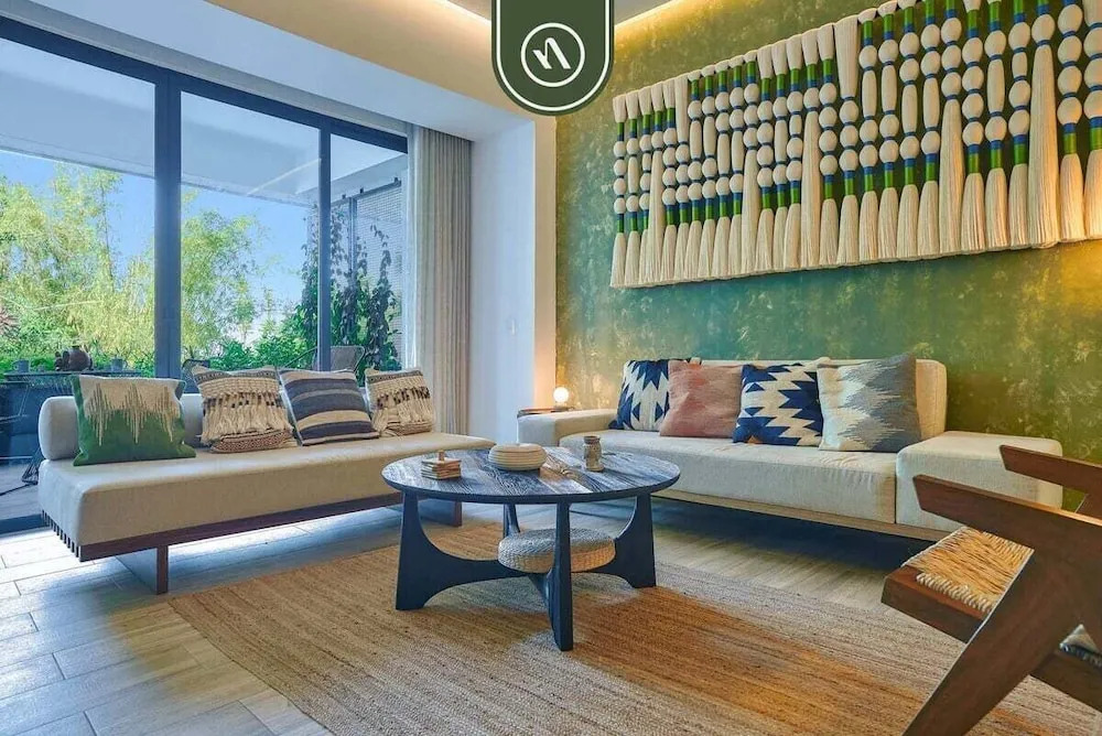 2BR Condo in Concha Chinas - Breathtaking Views