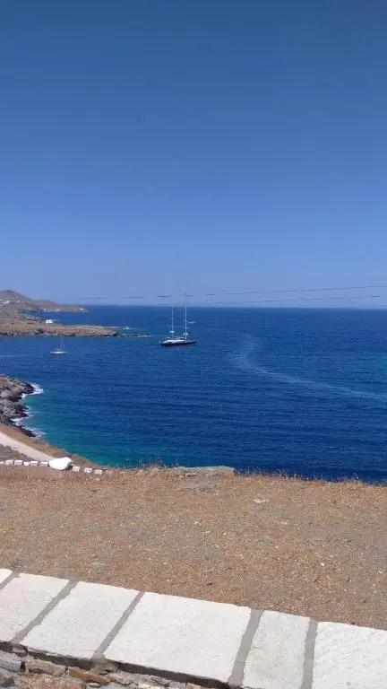 Loutra Kythnos Suites