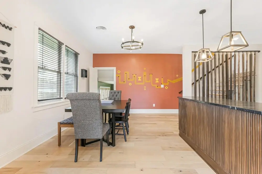 Luxury 4BR House Located 15 min to FQ and Downtown