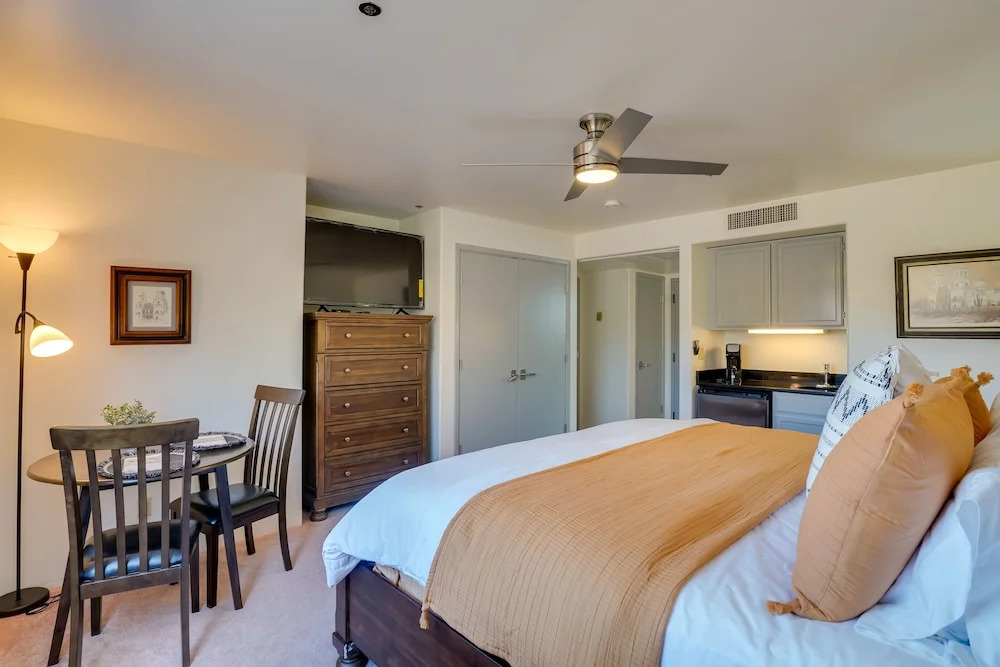Tucson Studio w/ Golf Course & Tennis Access!