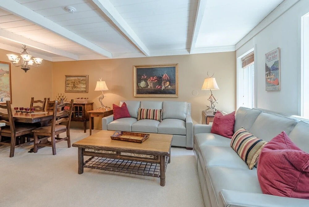 Atelier 1045 - 2 Br Condo