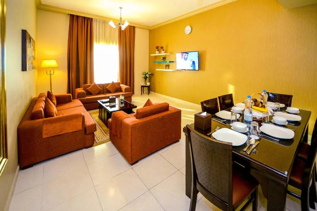 Exquisite Suite Minutes From Al Mamzar Beach