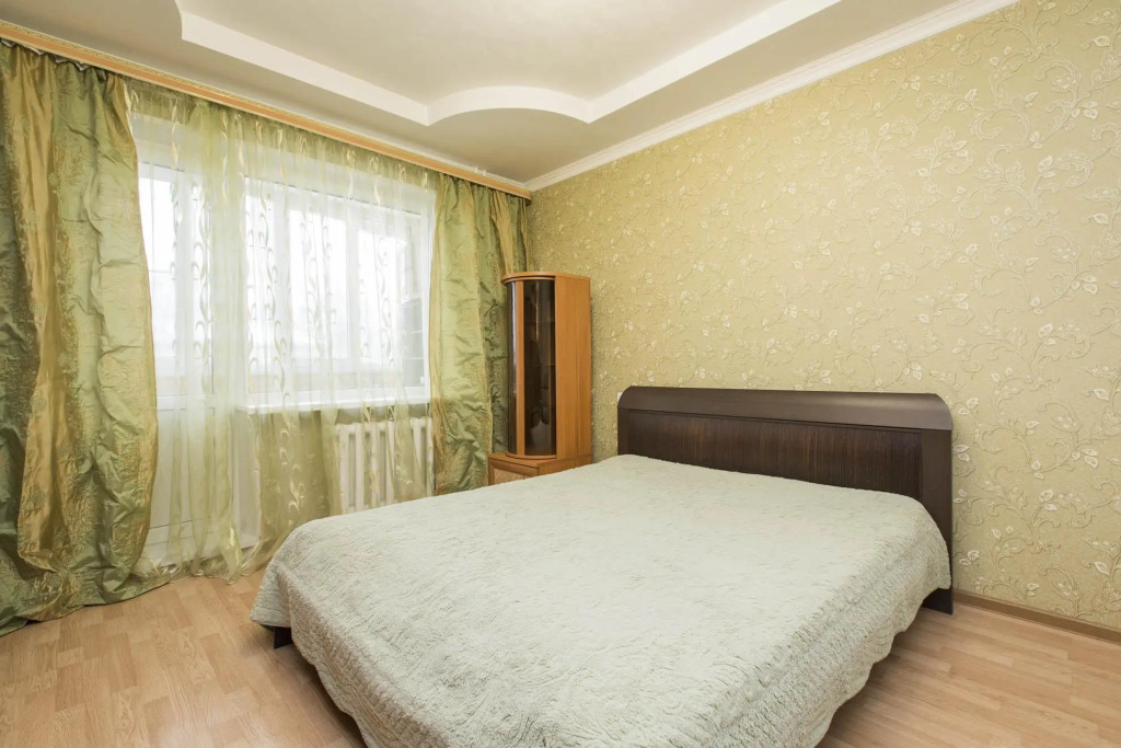 HomeHotel (ХоумОтель) на проспекте Молодежный 38к2