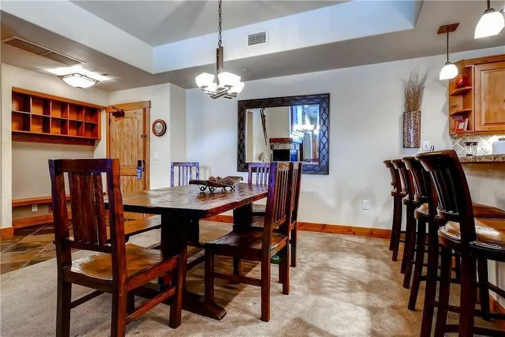 5306 Emerald Lodge, Trappeur's Crossing Apartment 4