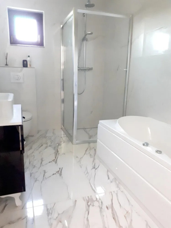 Apartment With 2 Bedrooms in Mogoșoaia, With Private Pool, Furnished Terrace and Wifi