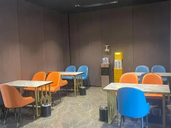 Holiday Inn Giandiman