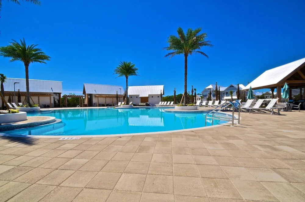 Galanta 2 Bedroom Condo By Coastal Dreamin
