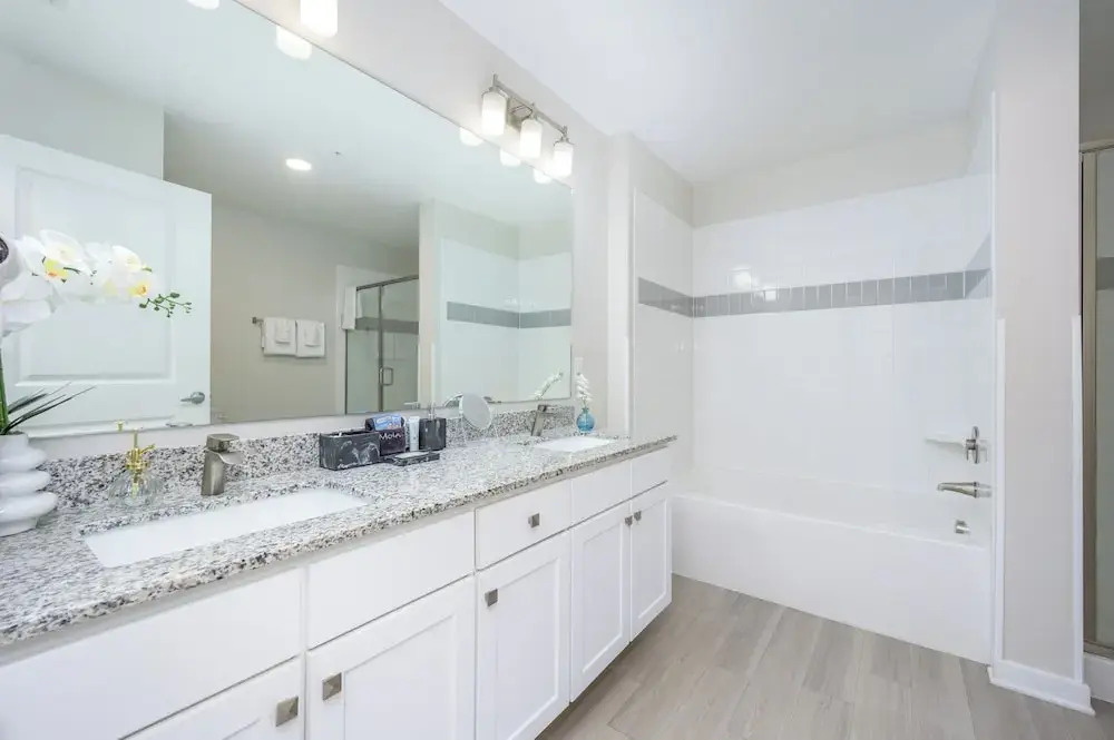 Epic Universe Brand New Modern Vista Cay Reserve Condo - 6005