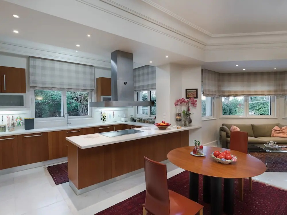 Beautiful Villa in Attica With Sauna