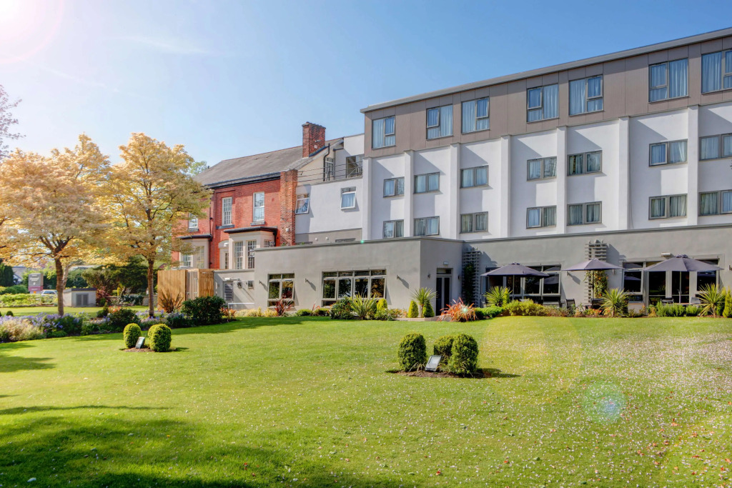 Best Western Plus Pinewood Hotel, Manchester Airport South Handforth