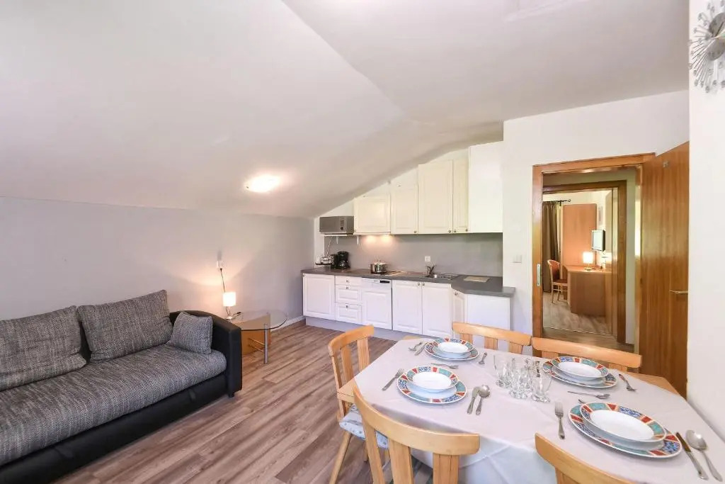 Texel Apartments & Pizzeria