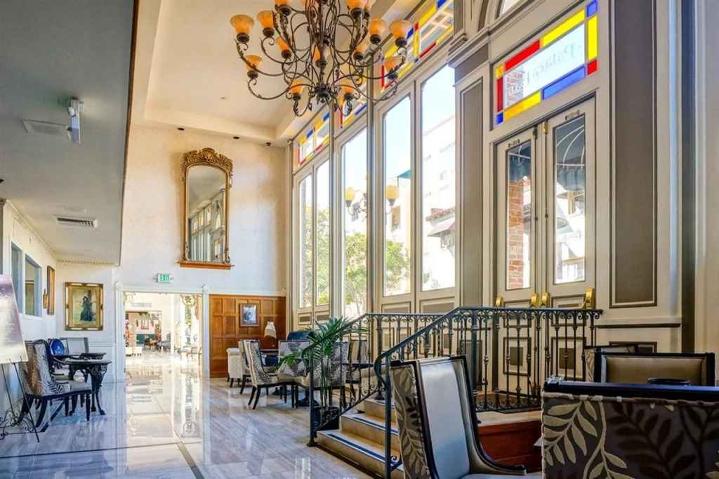 Horton Grand Hotel