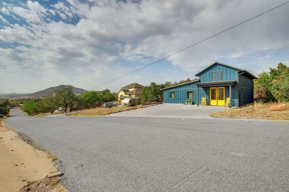Modern Mtn-view Designer Home in Medicine Park
