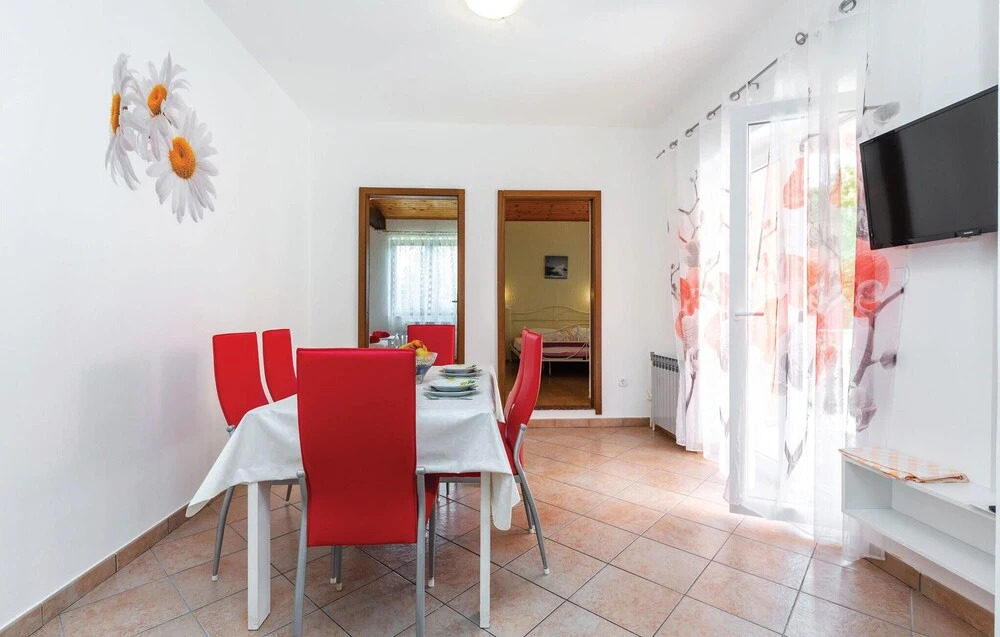 Beautiful Home in Jadranovo With Wifi and 3 Bedrooms