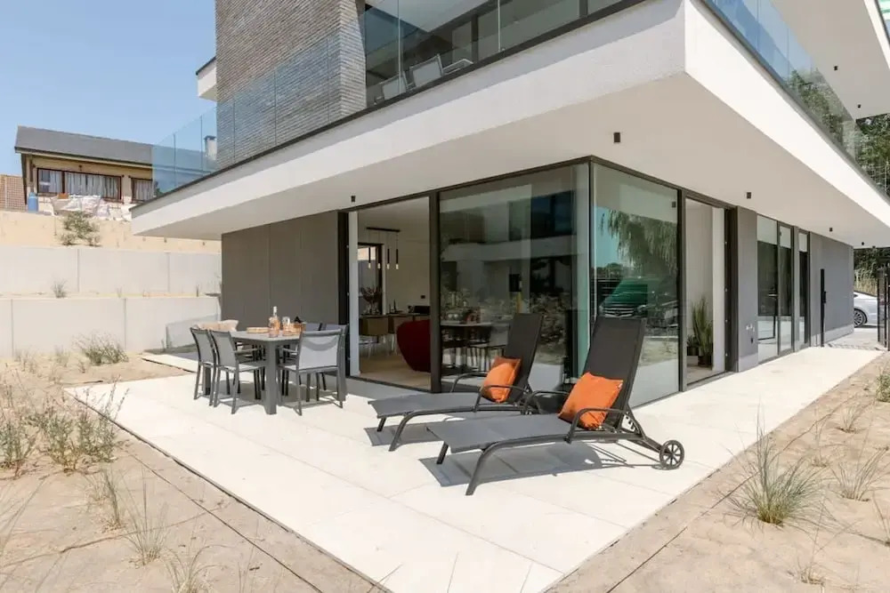 Beautiful Ultramodern Apartment in Oostduinkerke