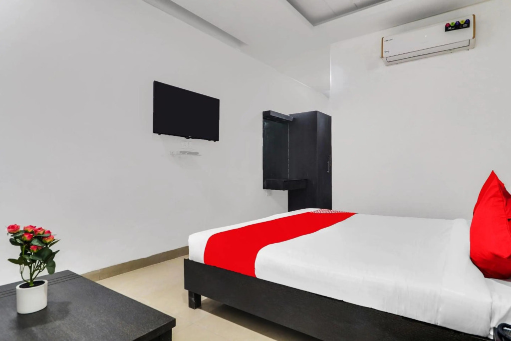 OYO Flagship 80523 Qualia Hotel Dilsukhnagar