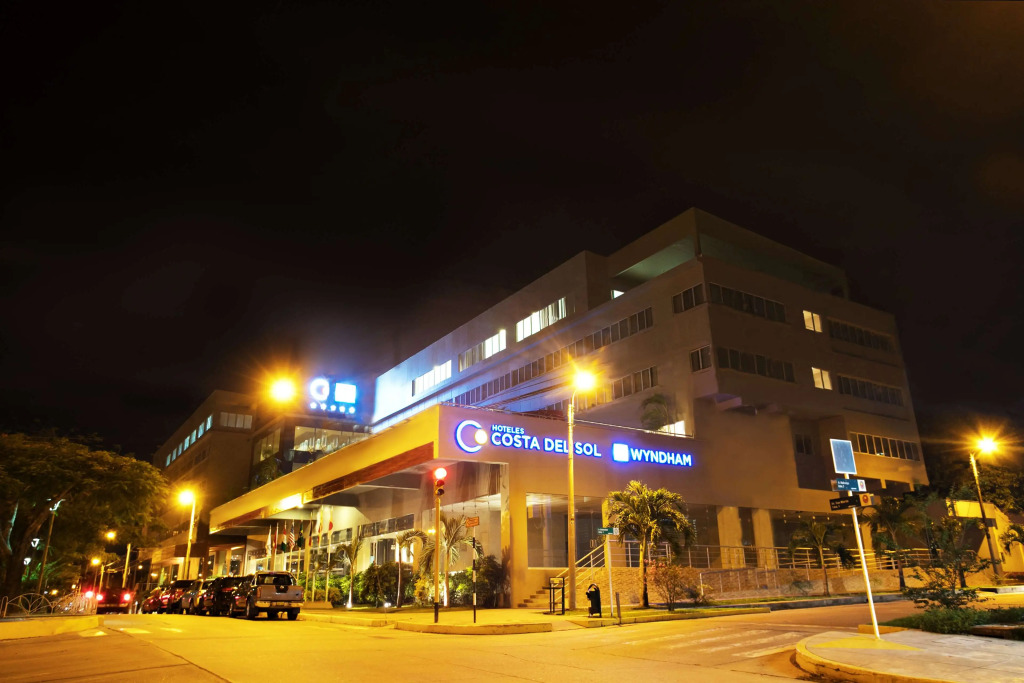 Wyndham Costa del Sol Pucallpa