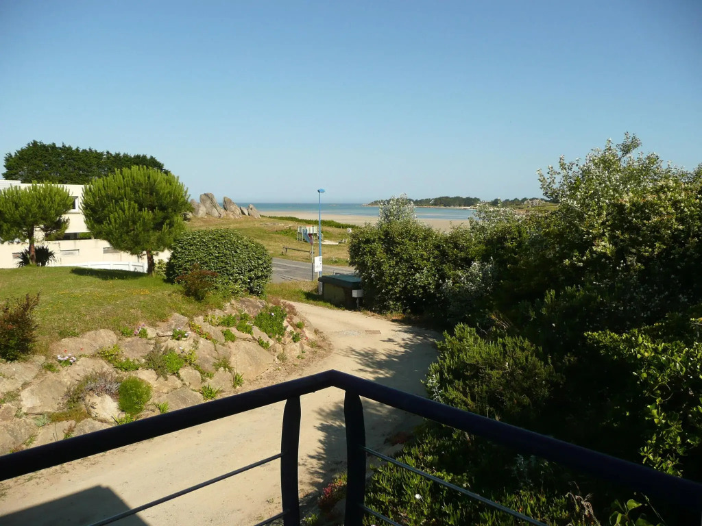 Seaside Villa in Guisseny With Stunning Views