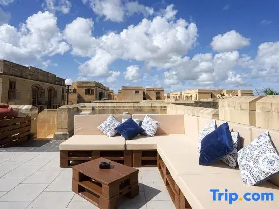 GetawayNpetto - 2 bedrooms (sleeps 4 +2 kids) Fort Chambray Ghajnsielem village