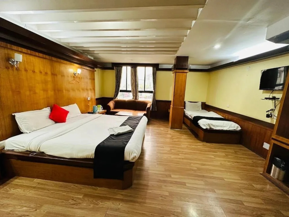 Hotel Gajraj Near M G Marg