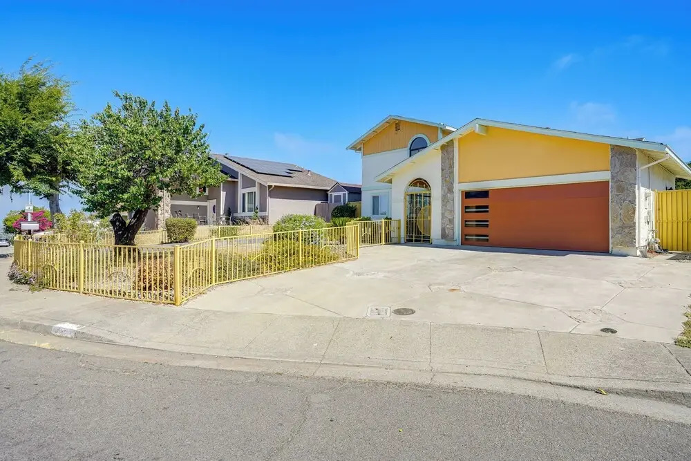 Vallejo Home w/ Spacious Deck, Hot Tub & Views