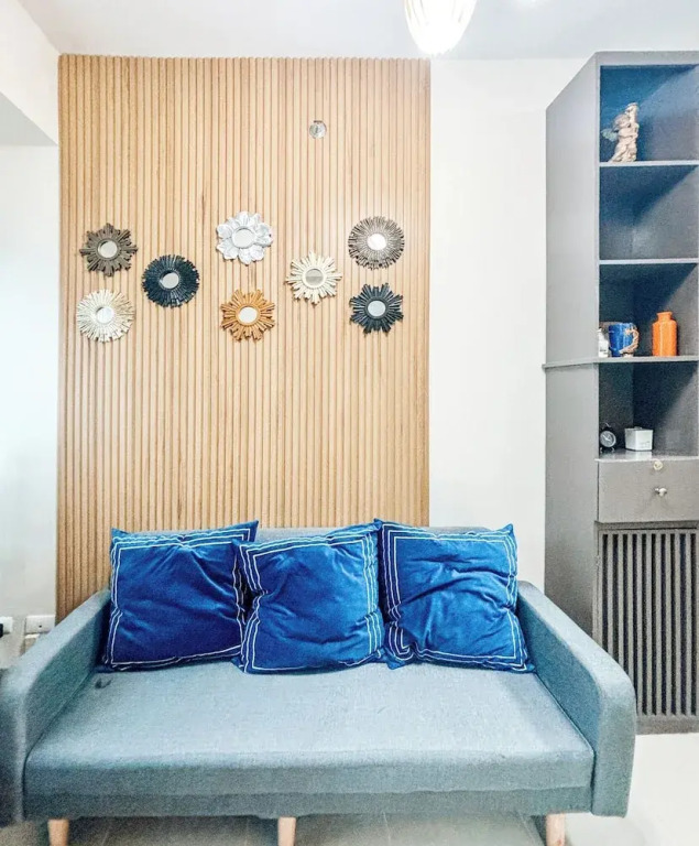 Spacious Comfort Charm