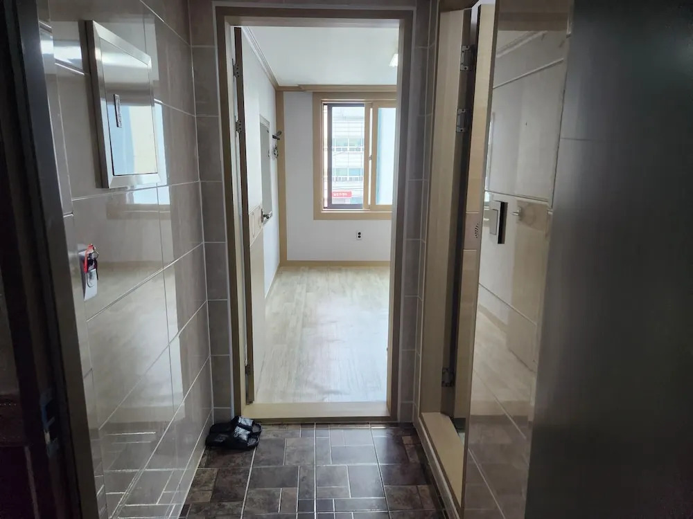 e cozy Hotel