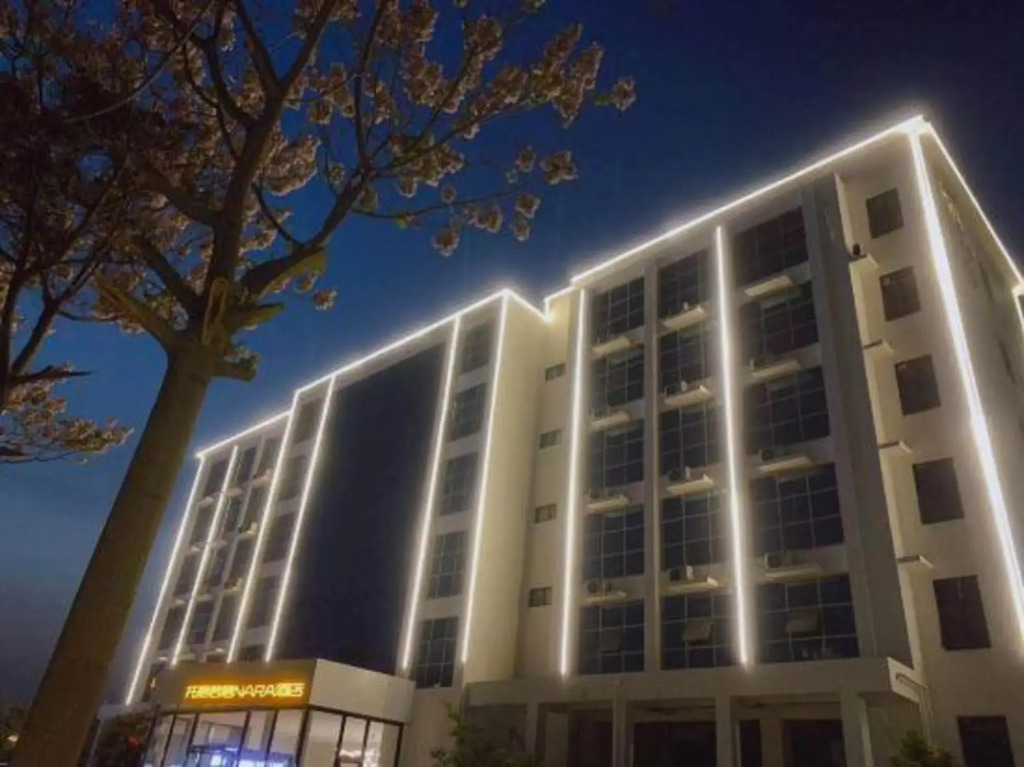 Tuoge Ruoge Nara Hotel (Zhengzhou University New Campus)