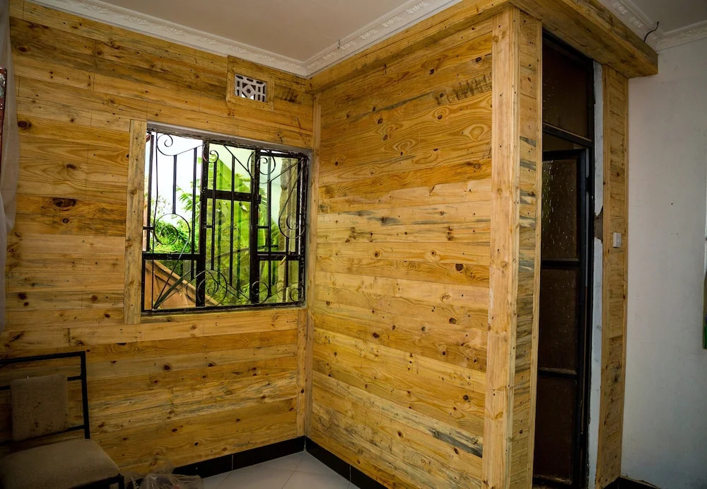 Lionsgate Hostel