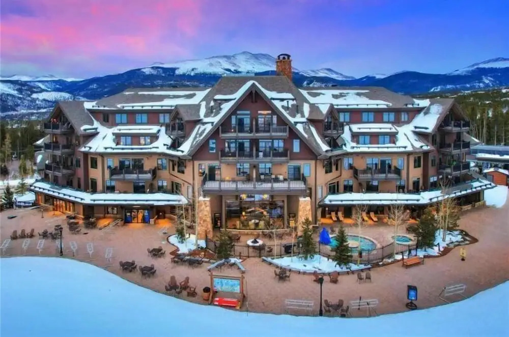 Crystal Peak Lodge 2 Bedroom Ski in, Ski out Slopeside Condo at the Base of Peak 7
