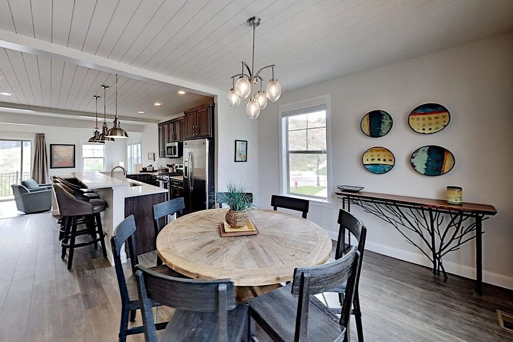 1072wcat 4 Bedroom Home