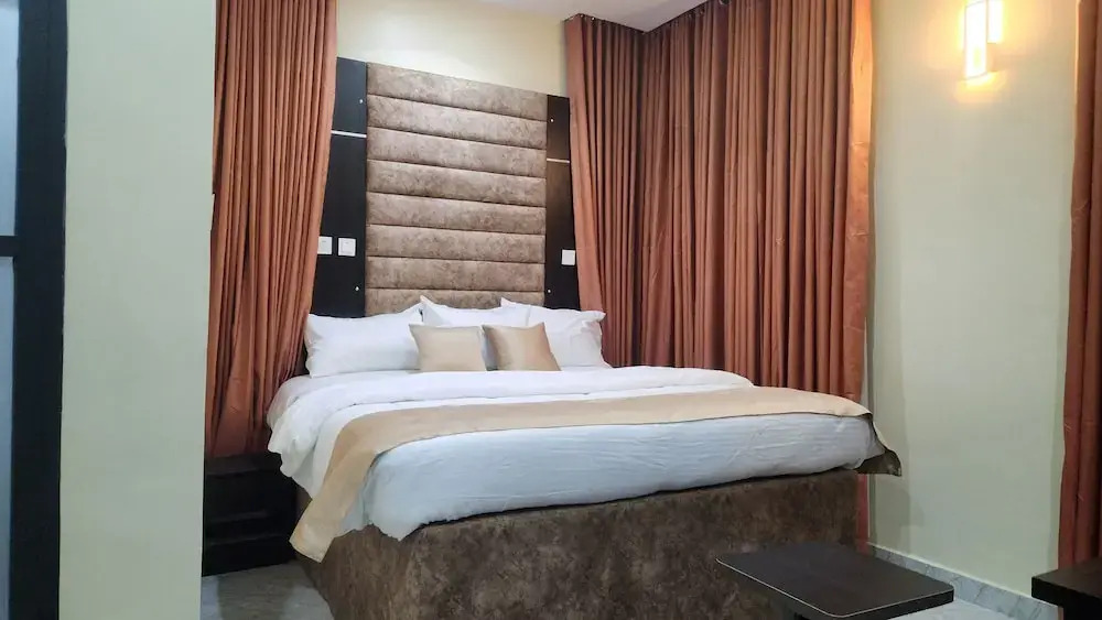 Bryana Resort & Apartment